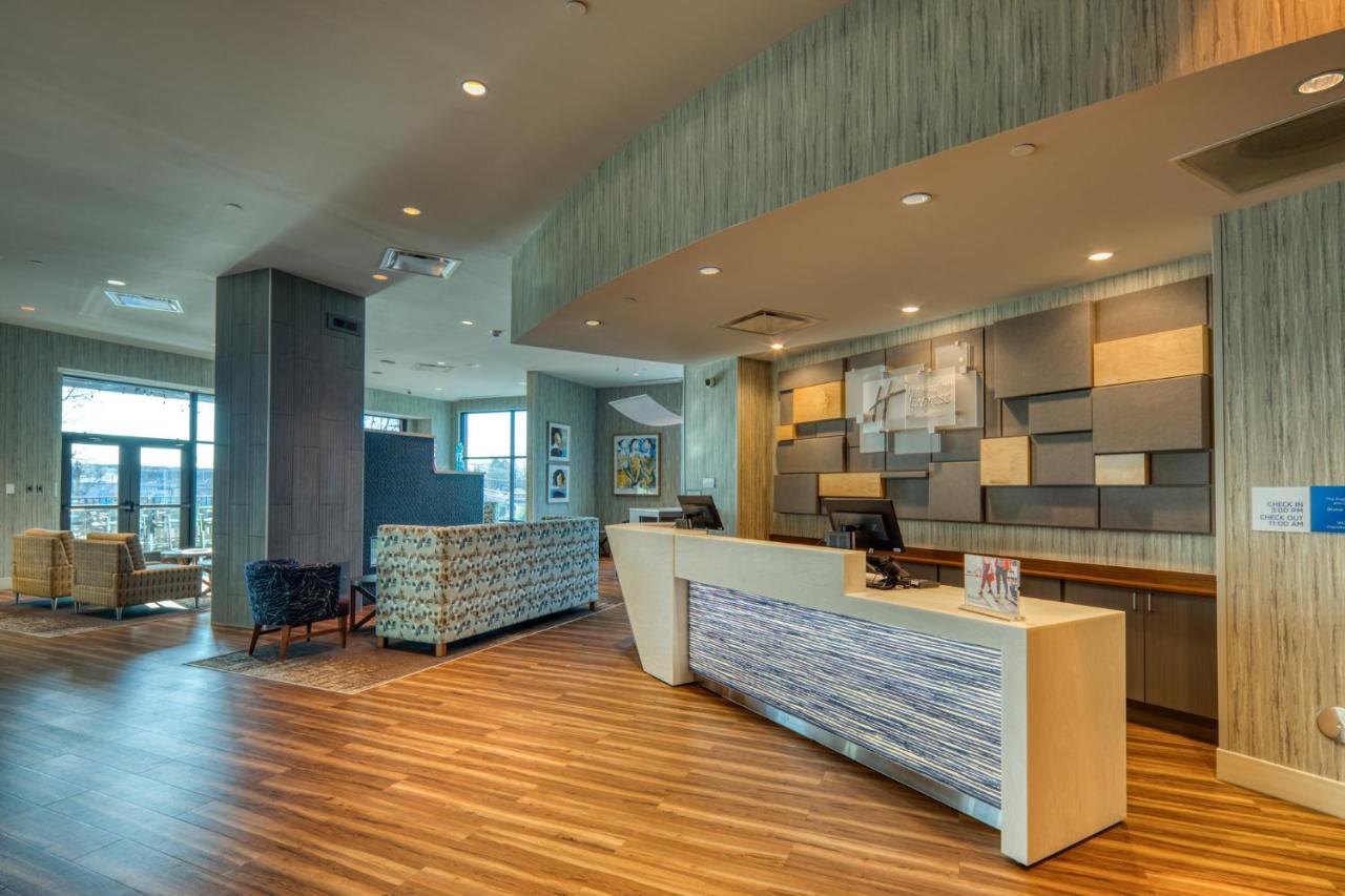Holiday Inn Express & Suites - Charlotte - South End By Ihg Exterior photo