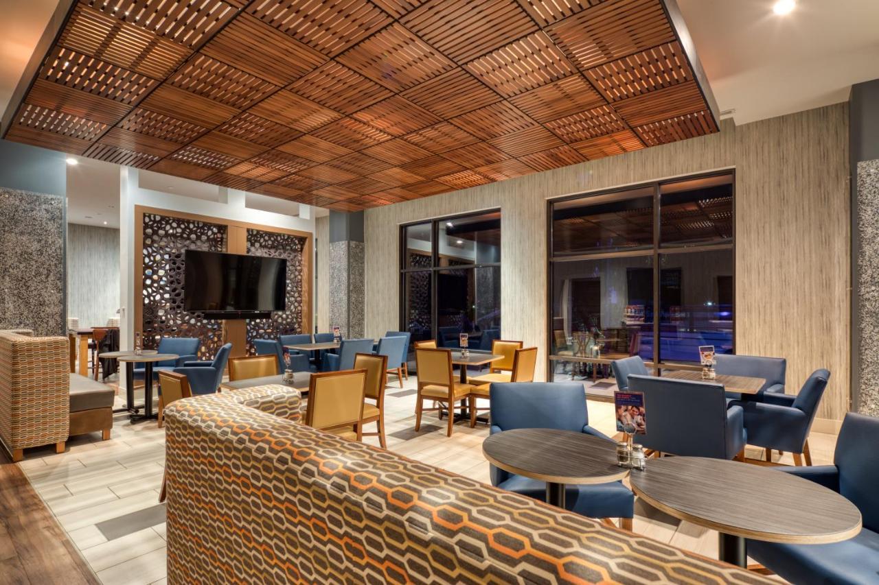 Holiday Inn Express & Suites - Charlotte - South End By Ihg Exterior photo
